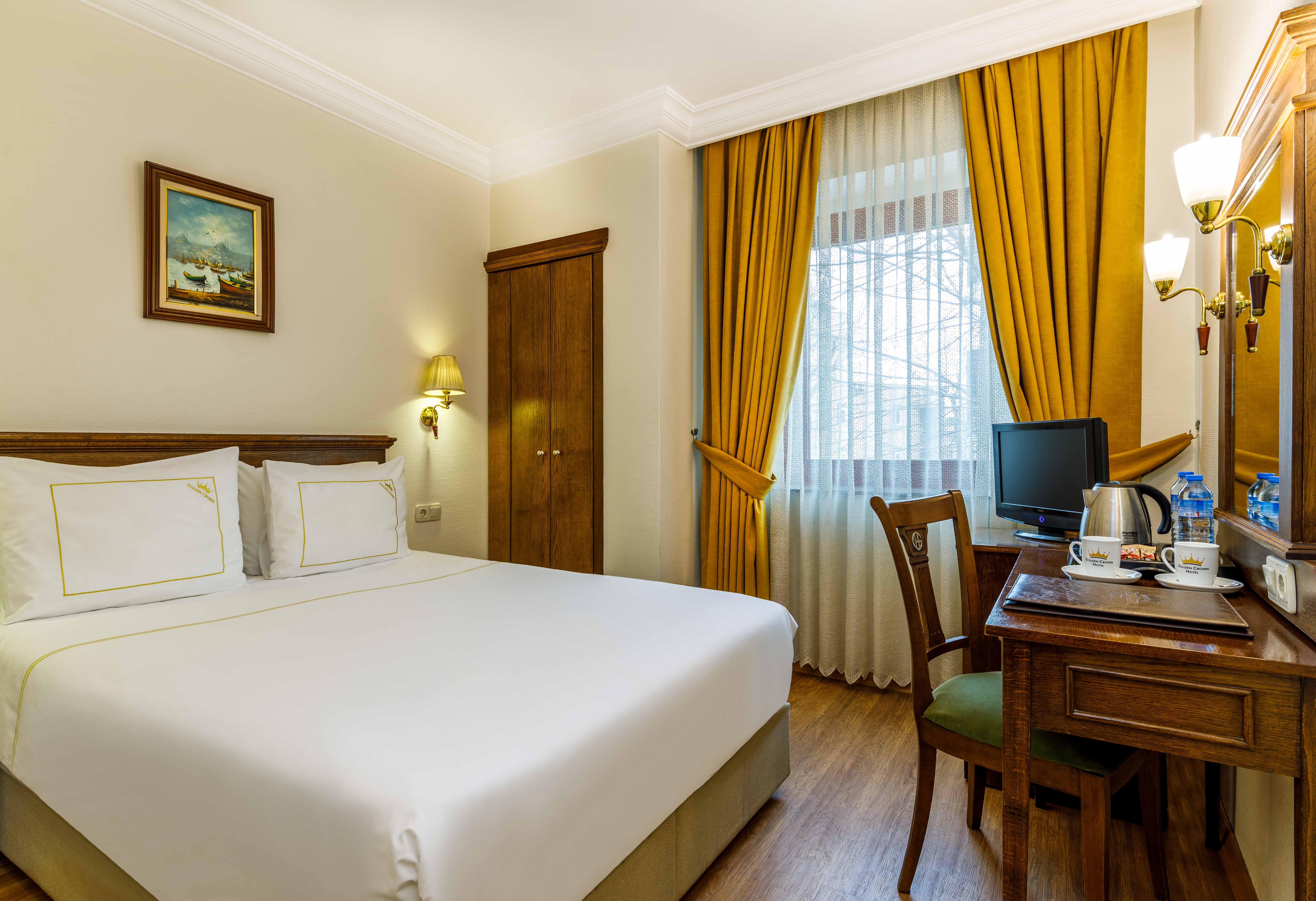 Golden Crown Otel 3*