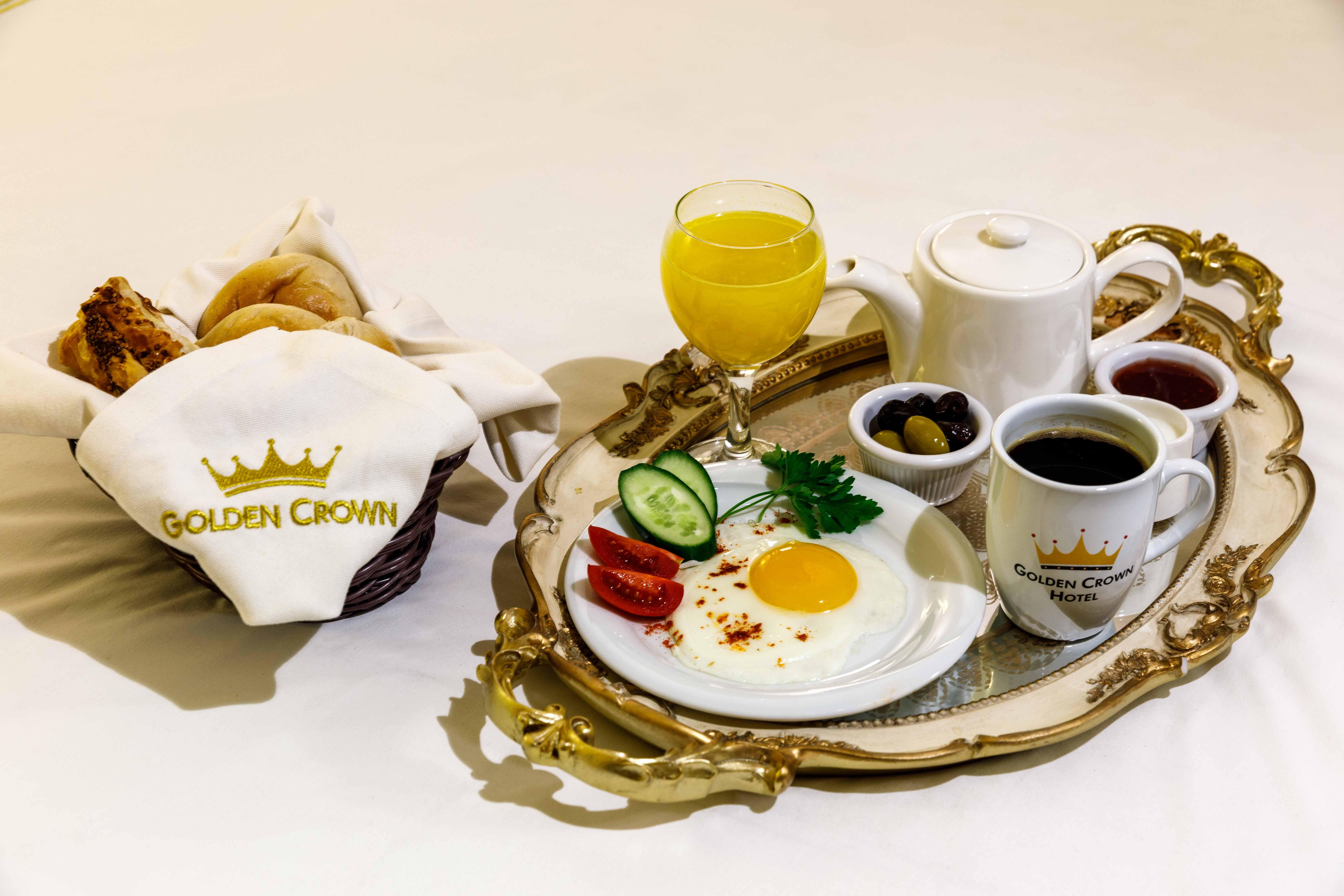 Golden Crown Otel 3*